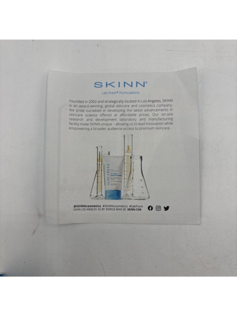 SKINN Unfiltered Foundation Concealer With Brush Firm Flawless New 8N Warm Sand - Picture 5 of 5